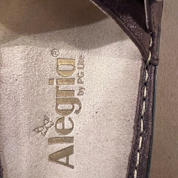 Alegria Shimmery Brown Genuine Leather Thong Strap Sandals Women’s Size 39 US 9 - Picture 7 of 9